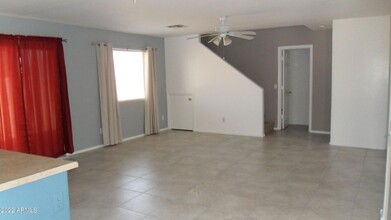 14014 N 162nd Ln in Surprise, AZ - Foto de edificio - Building Photo