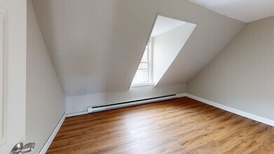 50 Plymouth St, Unit 48 in Everett, MA - Building Photo - Building Photo