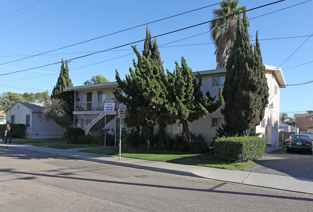 252-264 Davidson St in Chula Vista, CA - Building Photo