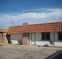 3330 McCourry St in Bakersfield, CA - Foto de edificio - Building Photo