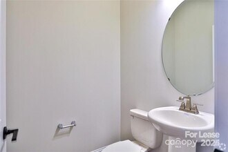 13105 Settlers Trail Ct in Charlotte, NC - Building Photo - Building Photo