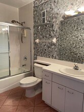 3300 N Key Dr in North Fort Myers, FL - Foto de edificio - Building Photo