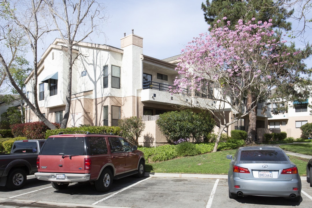 Cypress Point in Ventura, CA - Foto de edificio