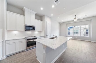 11013 Cres Light Way in Houston, TX - Building Photo - Building Photo