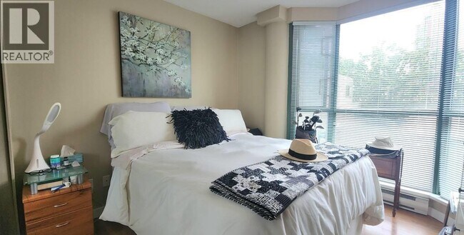 1778 Alberni St in Vancouver, BC - Building Photo - Building Photo