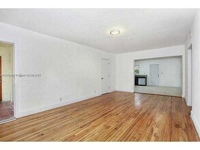 1125 9th St in Miami Beach, FL - Building Photo - Building Photo