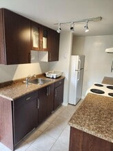 4104 Delmar Av in Victoria, BC - Building Photo - Building Photo