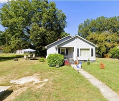 118 Nat Barber Ave in Gastonia, NC - Building Photo