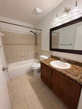 3020 Parkway Blvd in Kissimmee, FL - Foto de edificio - Building Photo