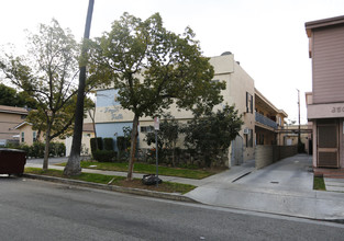 346 W Lomita Ave in Glendale, CA - Foto de edificio - Building Photo