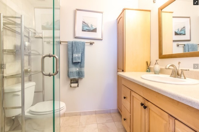 3100 NE 49th St, Unit 1010 in Fort Lauderdale, FL - Foto de edificio - Building Photo