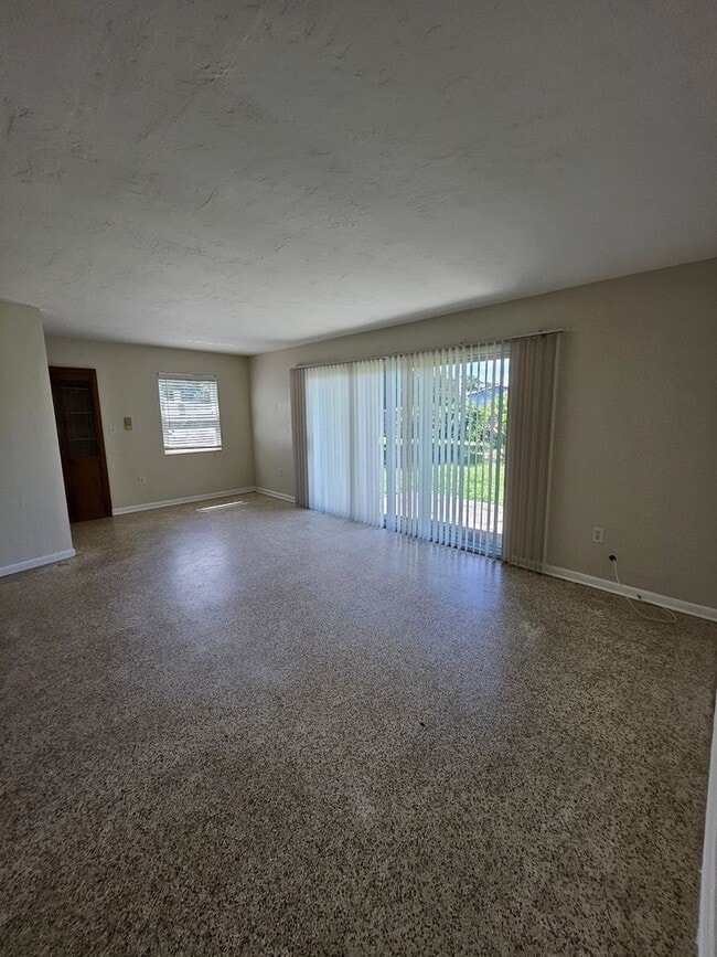 2433 Deedra St in Port Charlotte, FL - Building Photo - Building Photo