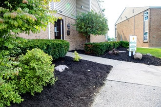 Maple Leaf Apartments in Union City, IN - Foto de edificio - Building Photo
