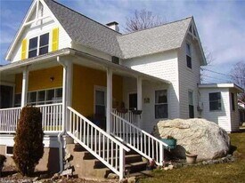 207 Linden Ave in Branford, CT - Building Photo