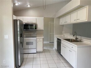 513 Michael Ave in Lehigh Acres, FL - Building Photo - Building Photo
