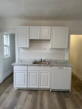 174 Brentwood Ave in Fairfield, CT - Building Photo - Building Photo