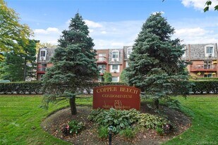 55 N Broadway in White Plains, NY - Building Photo