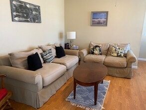 4 Chase St, Unit 4B in Hampton, NH - Foto de edificio - Building Photo