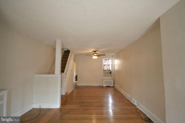 property at 2343 E Huntingdon St
