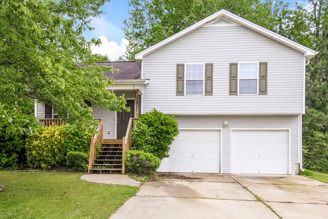property at 125 Hunter Pl