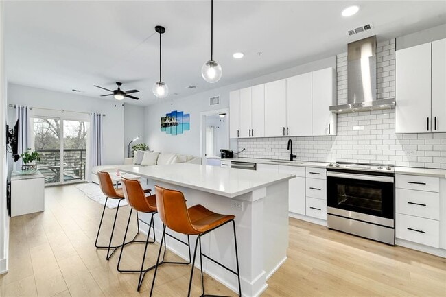 property at 3101 Govalle Ave