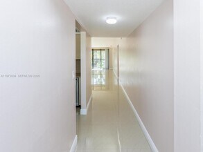 11202 Taft St in Pembroke Pines, FL - Building Photo - Building Photo