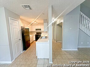 7502 Oak Chase in San Antonio, TX - Building Photo - Building Photo