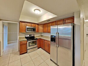 5261 SW 8th Ct in Plantation, FL - Building Photo - Building Photo