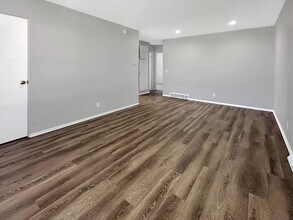 2836 S Burdick St in Kalamazoo, MI - Building Photo - Building Photo