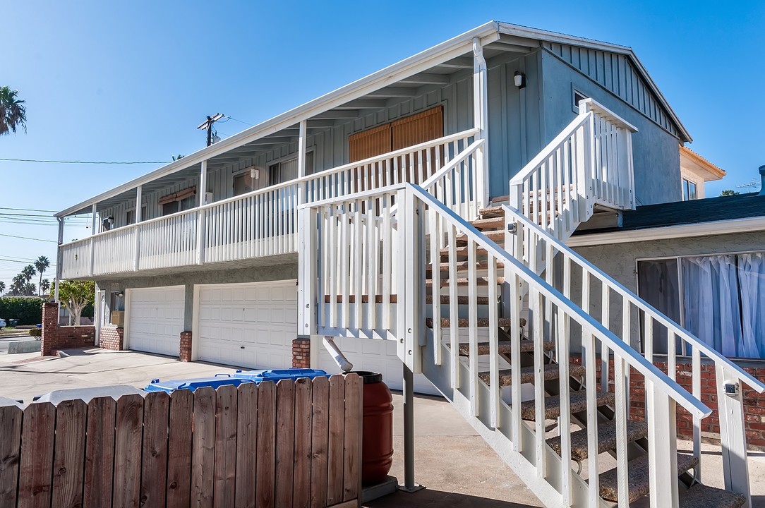 2017 Havemeyer Ln in Redondo Beach, CA - Building Photo