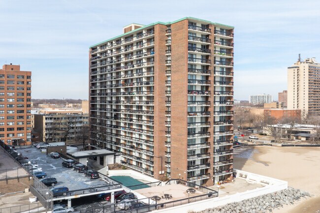 Thorndale Beach North Condominium