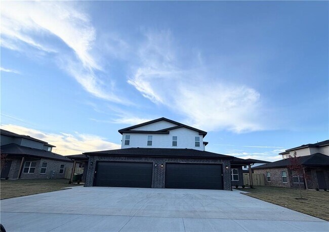 531 Cosmos St in Centerton, AR - Building Photo - Building Photo