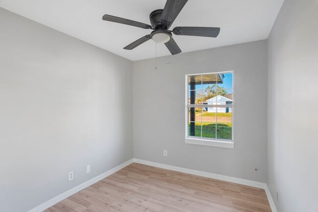 3529 W Roosevelt St in Lake Charles, LA - Building Photo - Building Photo