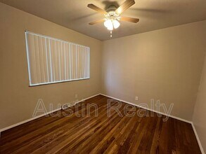 9005 Olive Blvd in Olivette, MO - Building Photo - Building Photo