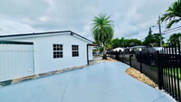 3180 SW 25th Ter in Miami, FL - Building Photo - Building Photo