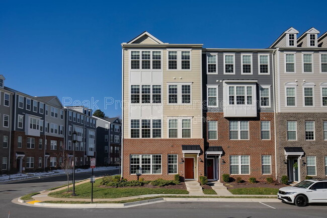 8010 Wistar Glen Dr in Henrico, VA - Building Photo - Building Photo