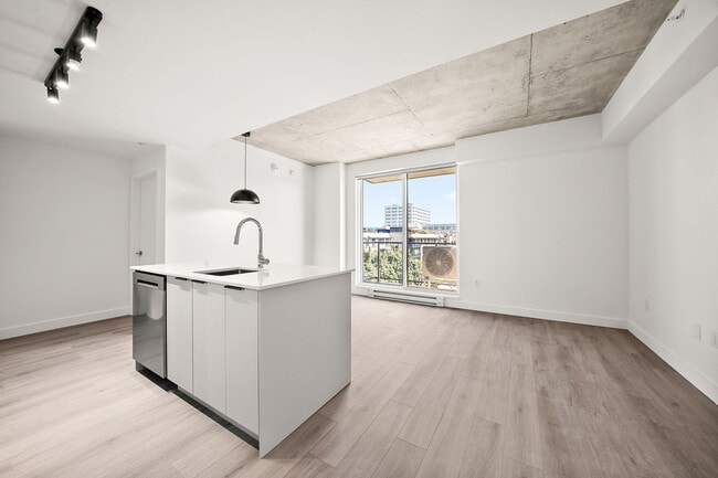 SUMA Rental Condos in Montréal, QC - Building Photo - Building Photo