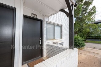 Westminster in Tulsa, OK - Foto de edificio - Building Photo