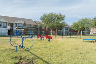 Canterbury Crossing in Abilene, TX - Foto de edificio - Building Photo