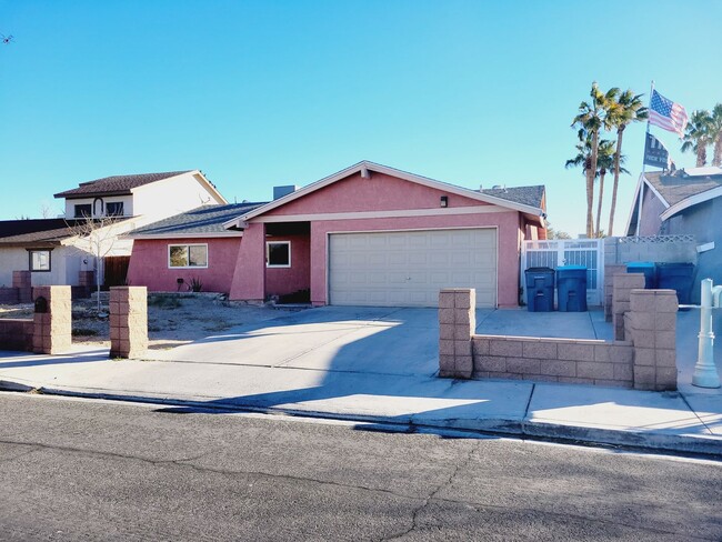 1813 Gatewood Dr in Las Vegas, NV - Building Photo - Building Photo