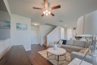 3813 Kirby Ct in Texas City, TX - Building Photo - Building Photo