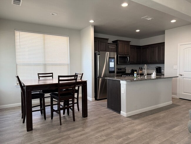 7104 Thomas Paine Rd in Midland, TX - Building Photo - Building Photo