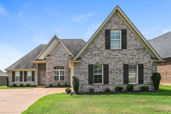 property at 2565 Woodcutter Dr