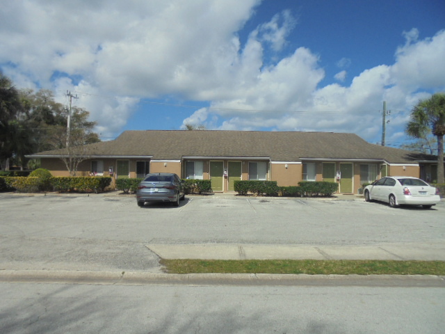 718 Northern Rd in South Daytona, FL - Building Photo