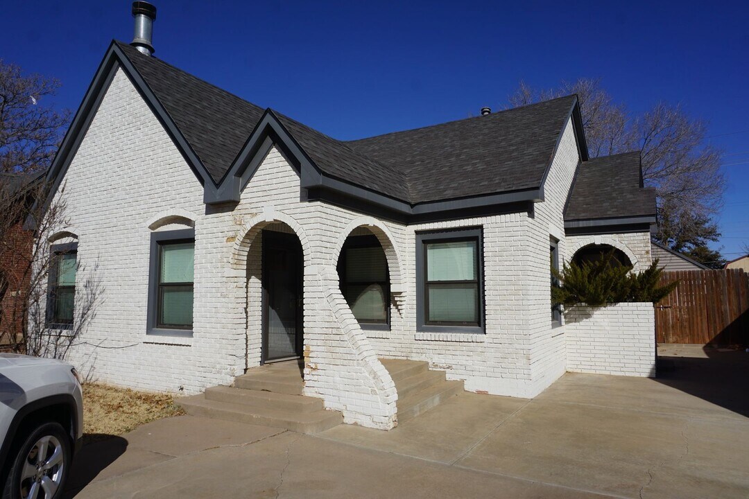 2618 22nd St in Lubbock, TX - Building Photo