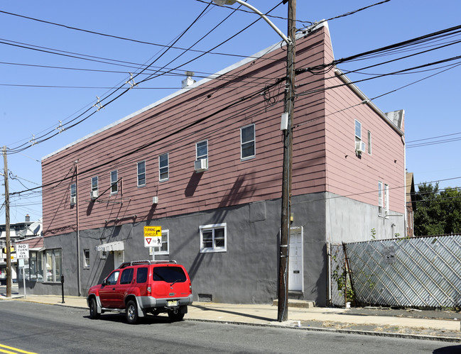 4218 Bergen Tpke in North Bergen, NJ - Building Photo - Building Photo