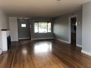 856 Moss Ave in Chico, CA - Building Photo - Building Photo