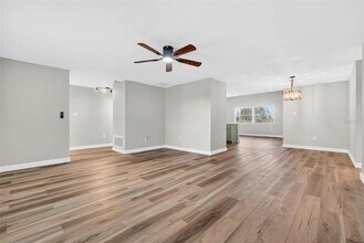 4001 Topsail Trail in New Port Richey, FL - Building Photo - Building Photo