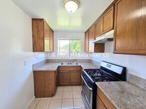 6613 San Luis St in Paramount, CA - Building Photo - Building Photo