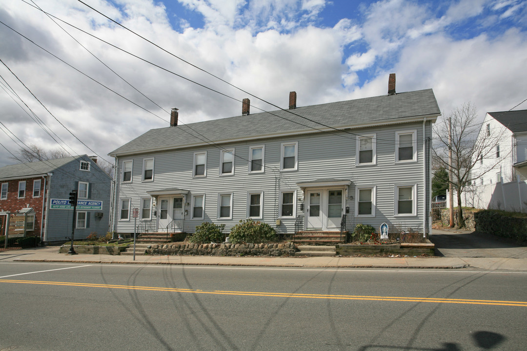 223-229 Bussey St in Dedham, MA - Building Photo